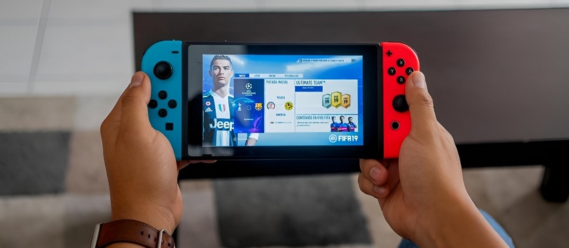 Как сообщает SecurityLab, в день релиза новой игровой консоли Nintendo Switch 2 специалисты обнаружили первую уязвимость, позволяющую частично изменять поведение устройства без взлома ядра Уязвимость в Nintendo Switch 2 найдена в день старта продаж